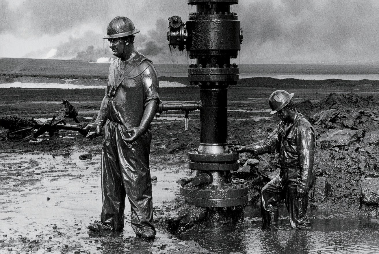 SEBASTIÃO SALGADO (B. 1944)