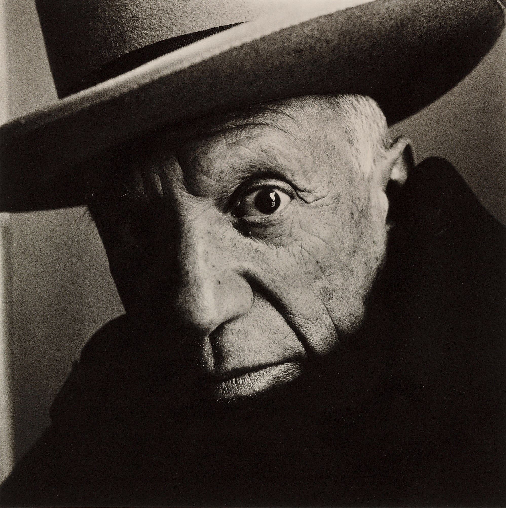IRVING PENN (1917-2009)