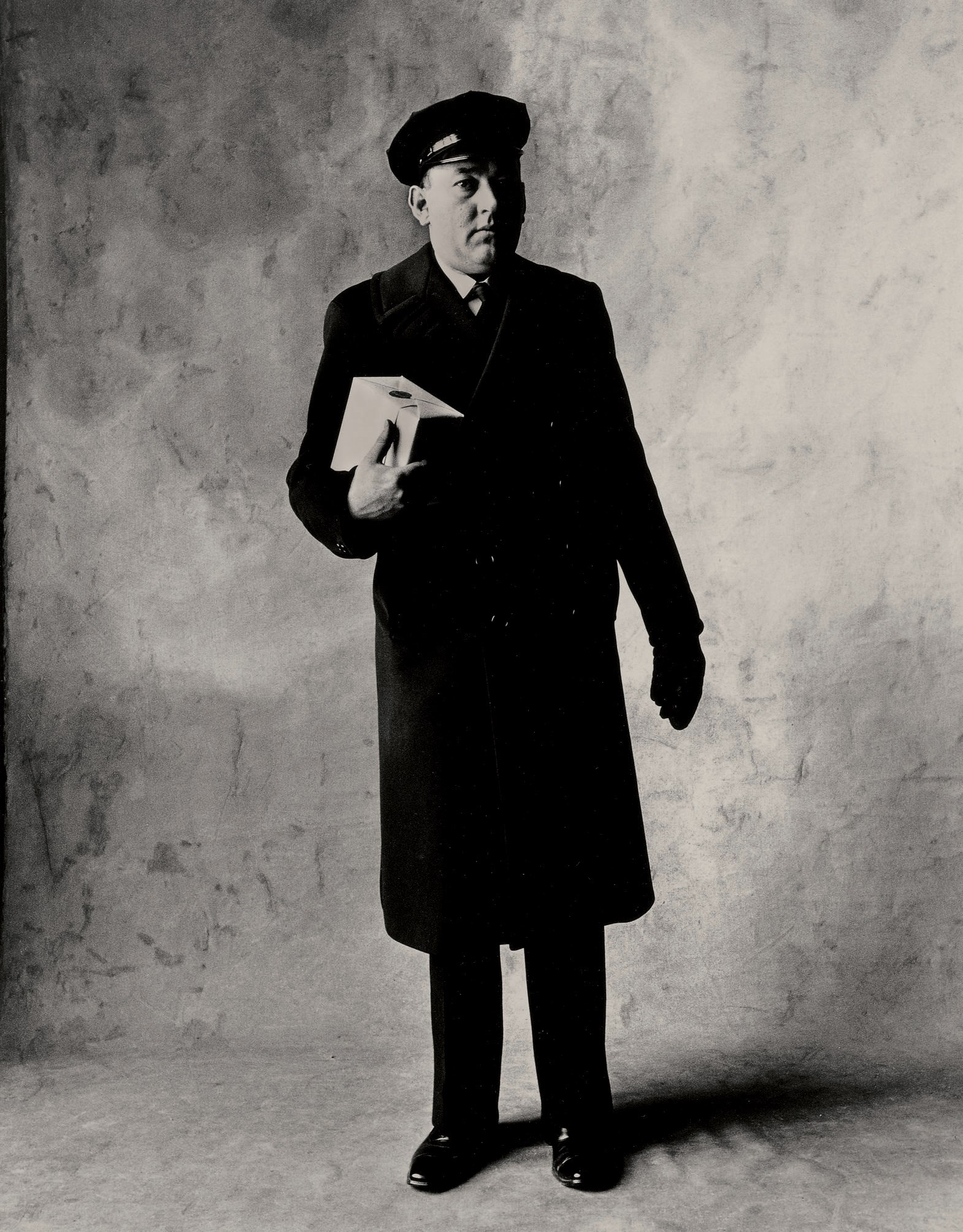 IRVING PENN (1917-2009)
