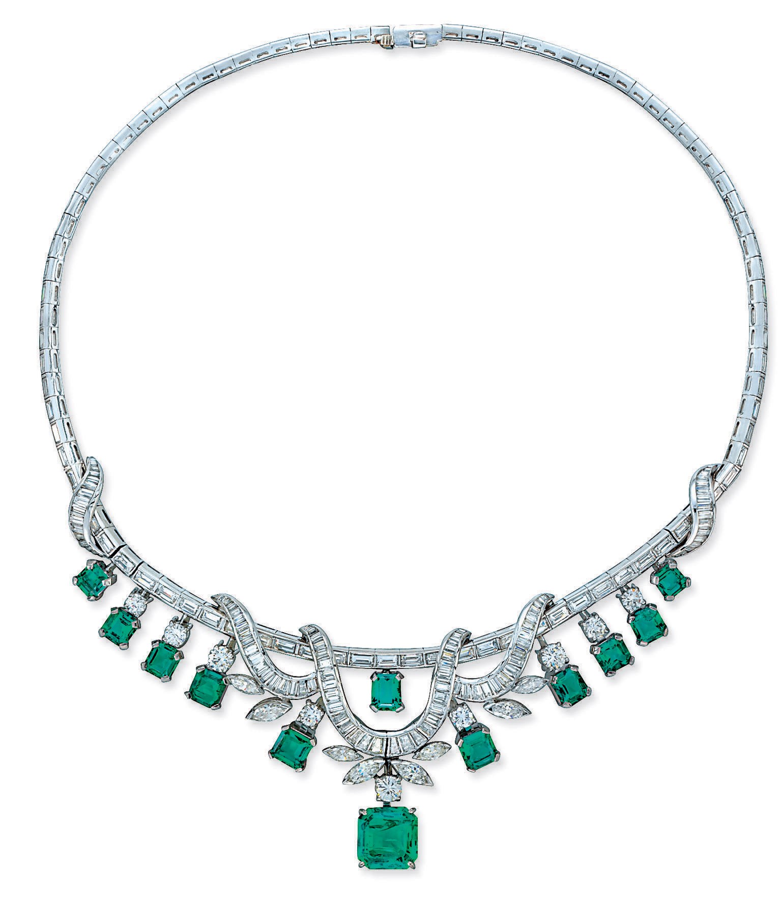 AN EMERALD AND DIAMOND NECKLACE