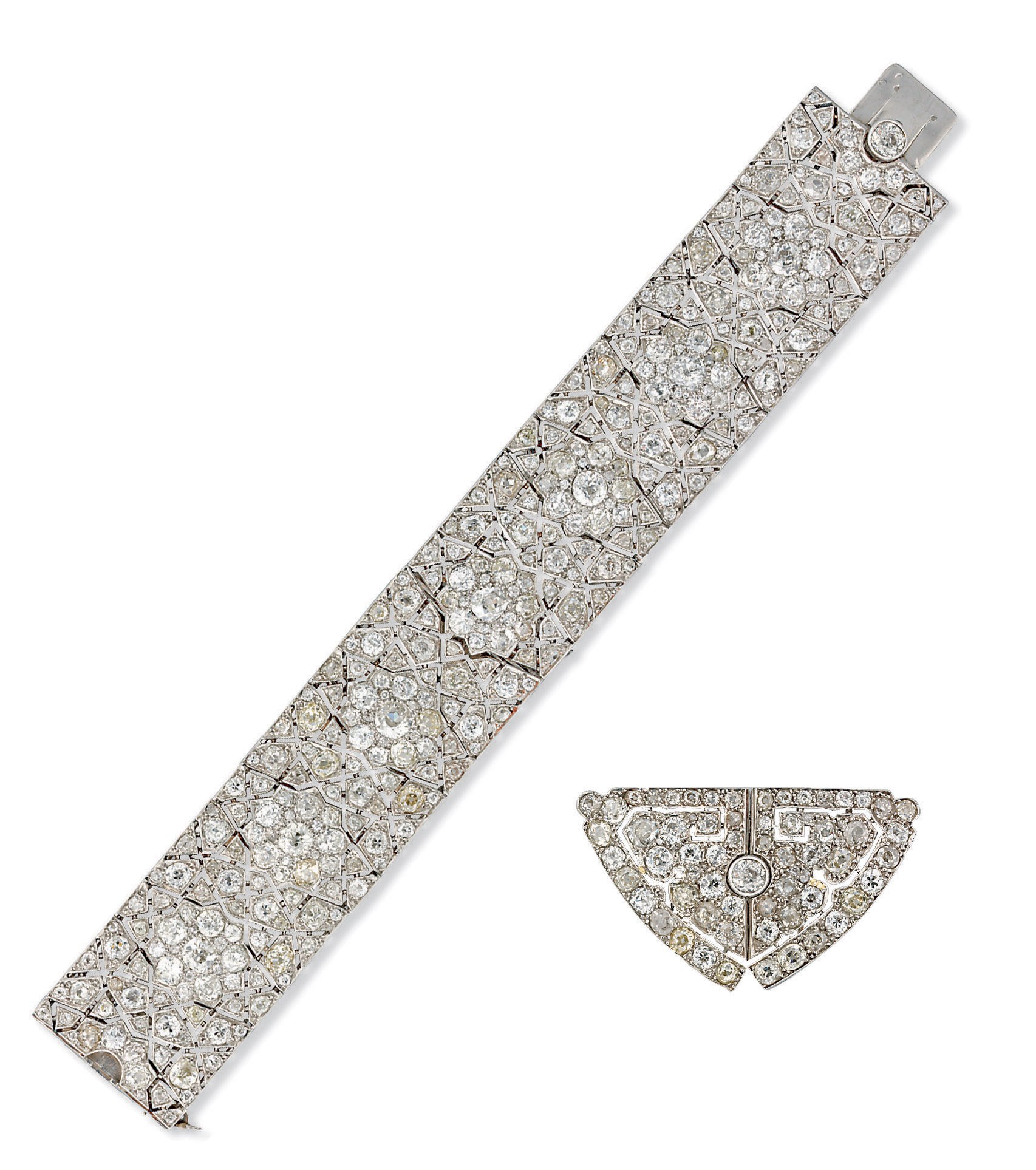 A SET OF ART DECO DIAMOND JEWELLERY, BY CARTIER