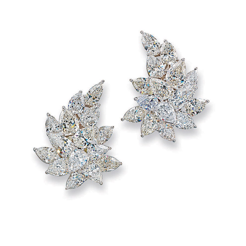 A PAIR OF DIAMOND EAR CLIPS