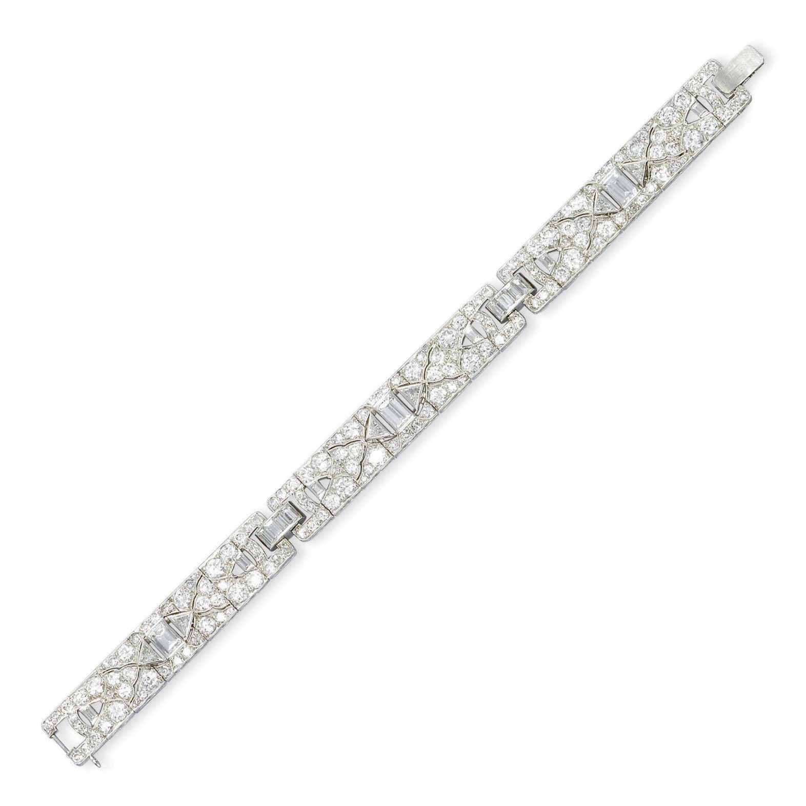 AN ART DECO DIAMOND BRACELET