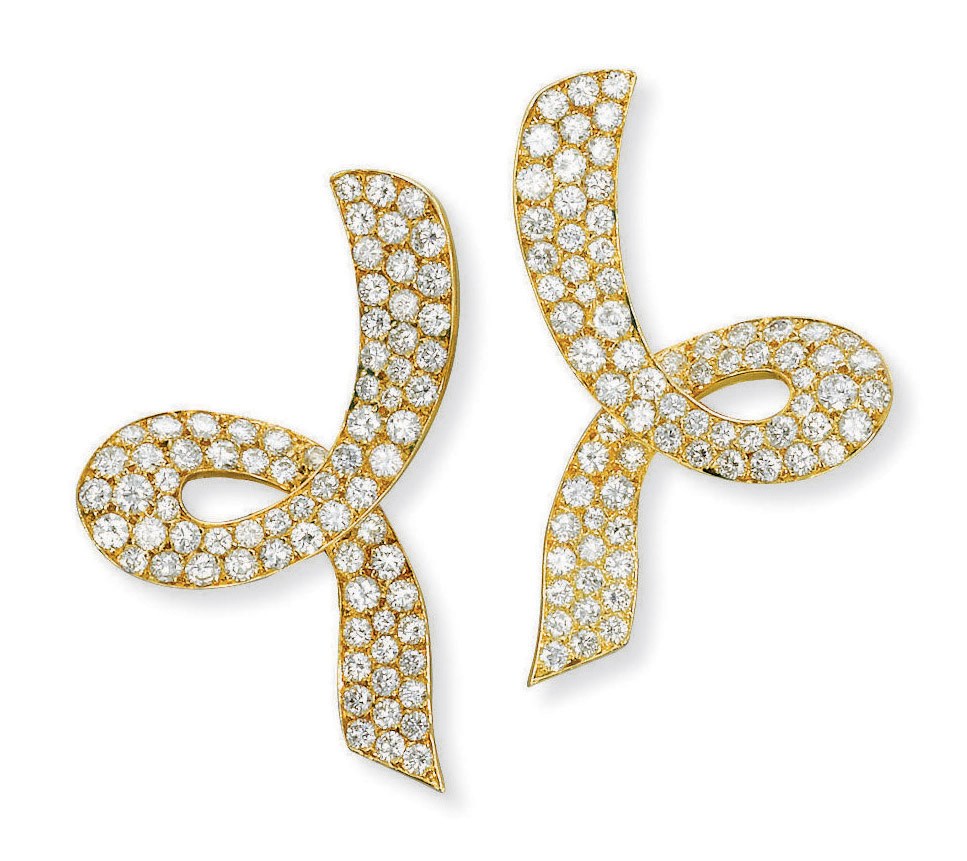 A PAIR OF DIAMOND EAR CLIPS, BY M. GÉRARD