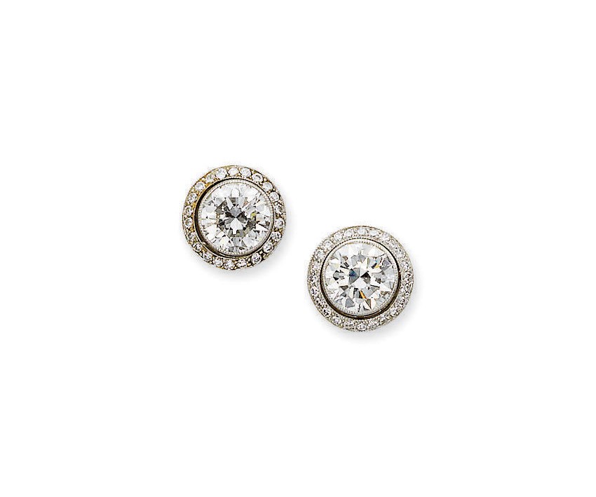 A PAIR OF DIAMOND EAR STUDS