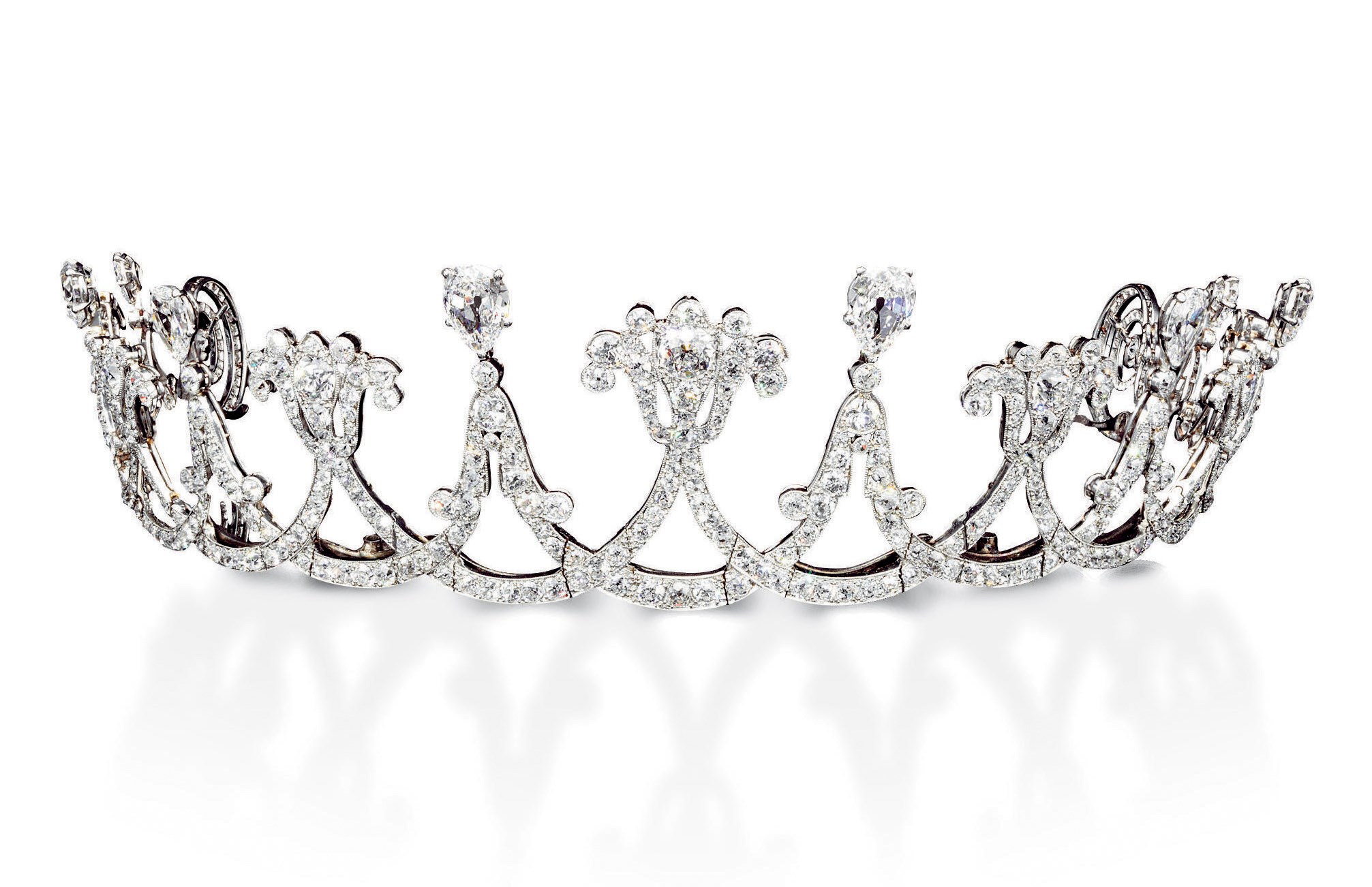 A BELLE EPOQUE DIAMOND TIARA, BY CARTIER