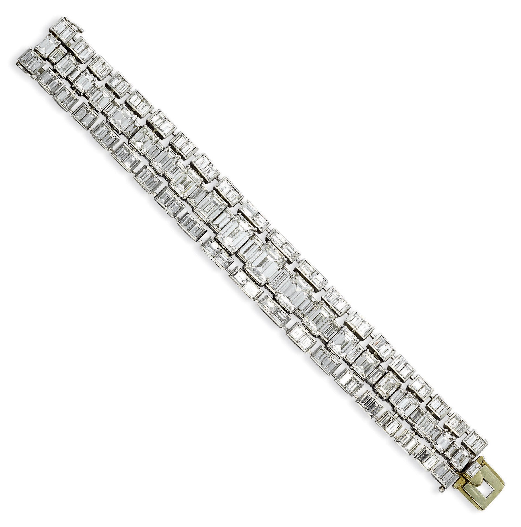 AN ART DECO DIAMOND BRACELET