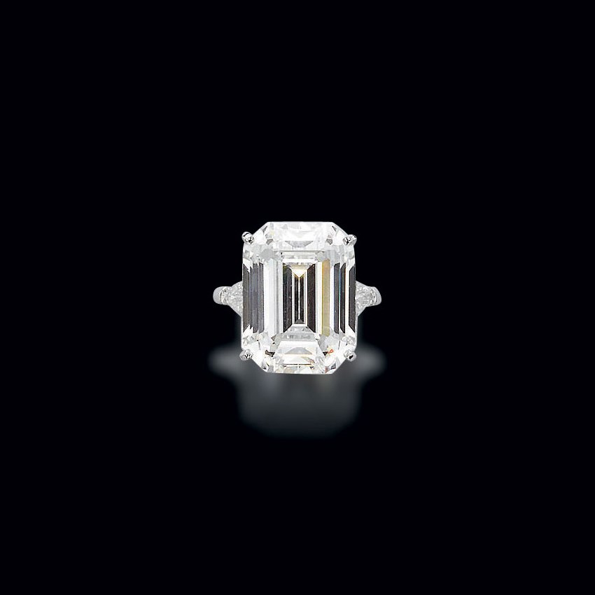 AN IMPORTANT DIAMOND RING