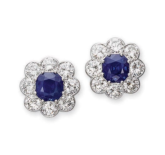 A PAIR OF SAPPHIRE AND DIAMOND EARRINGS