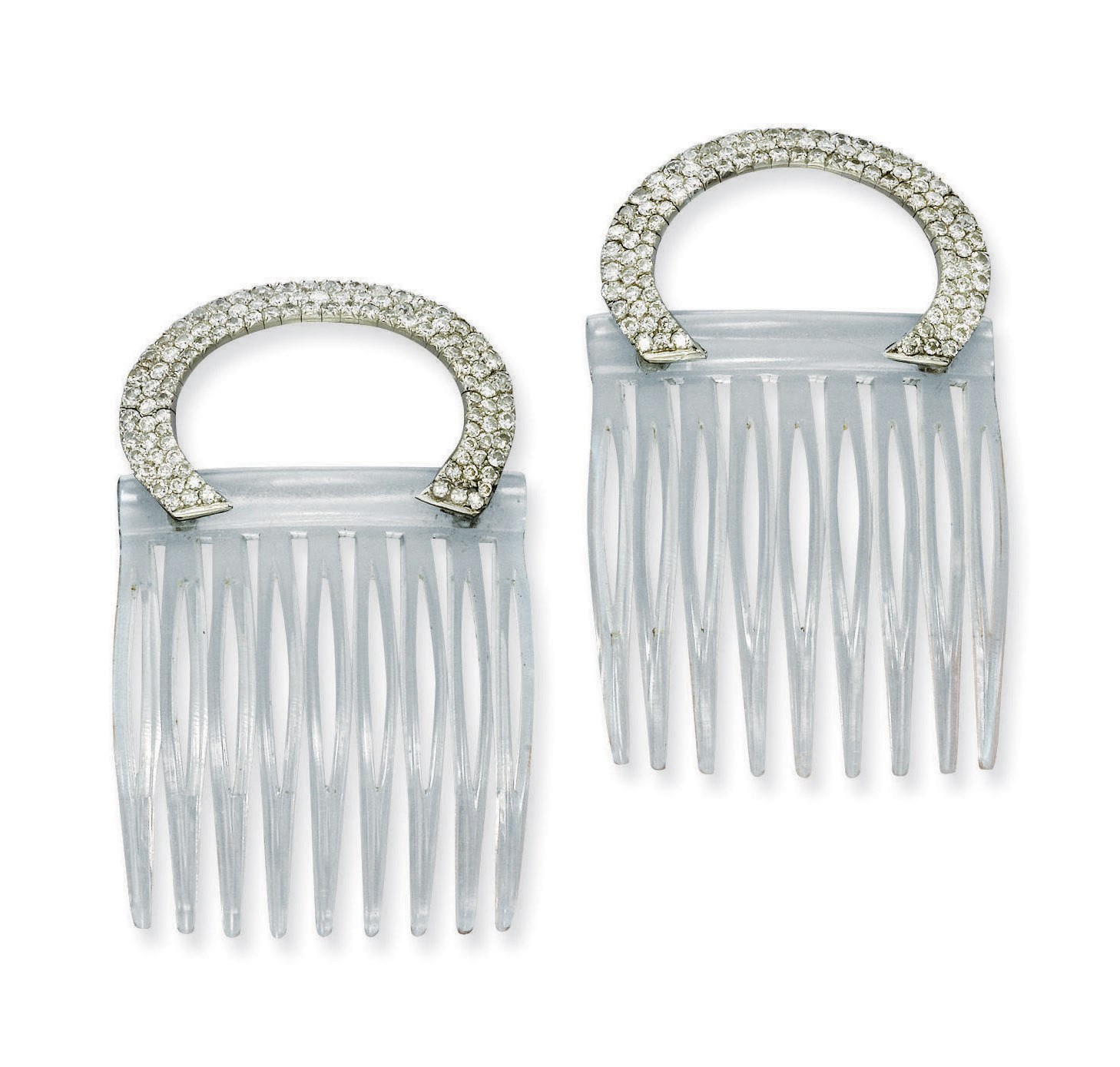 A PAIR OF ART DECO DIAMOND HAIR COMBS