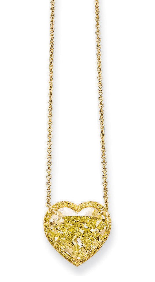 A COLOURED DIAMOND NECKLACE