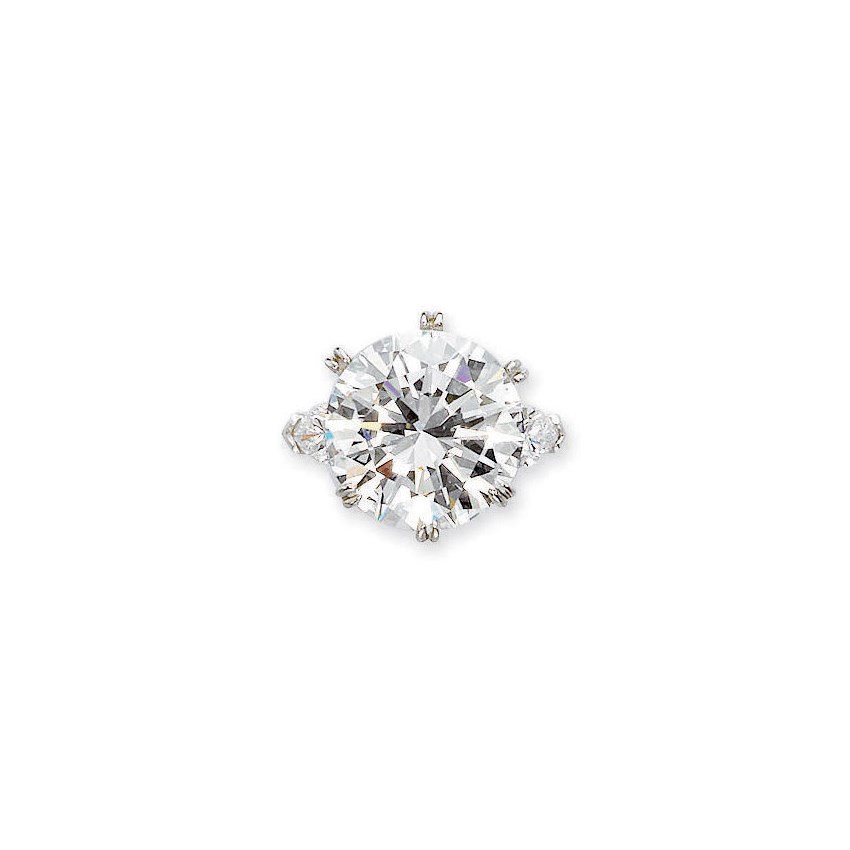 AN IMPORTANT DIAMOND RING, BY HARRY WINSTON