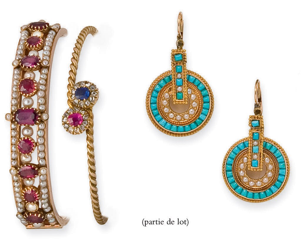 ENSEMBLE DE BIJOUX