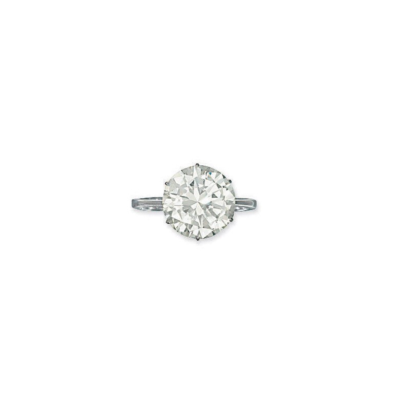 A DIAMOND SINGLE-STONE RING