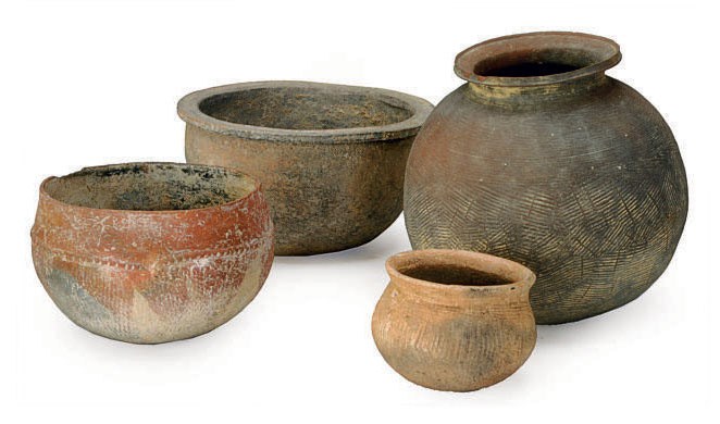 FOUR POTTERY VESSELS,