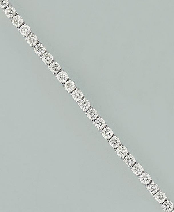 A diamond flexible bracelet