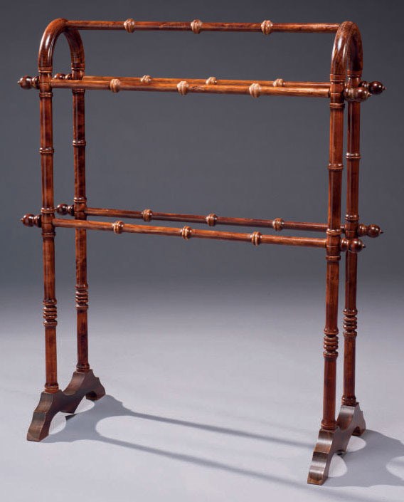 PORTE-SERVIETTES MODERNE