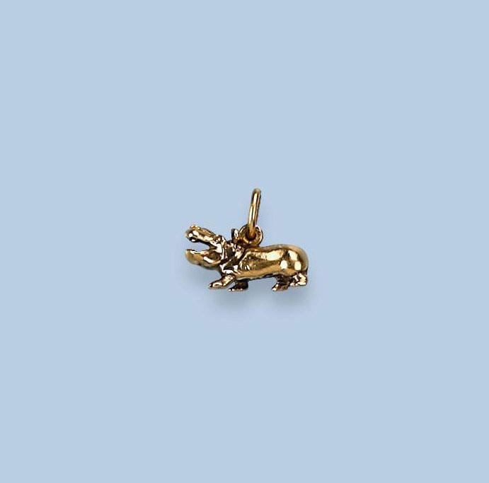 A RUSSIAN GOLD PENDANT