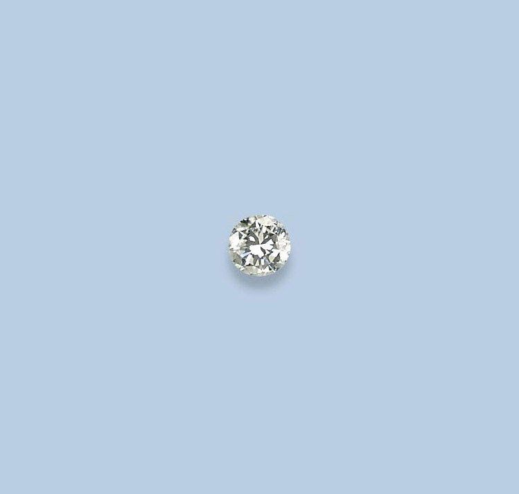 AN UNMOUNTED DIAMOND