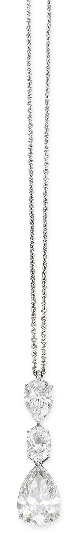 A DIAMOND PENDANT
