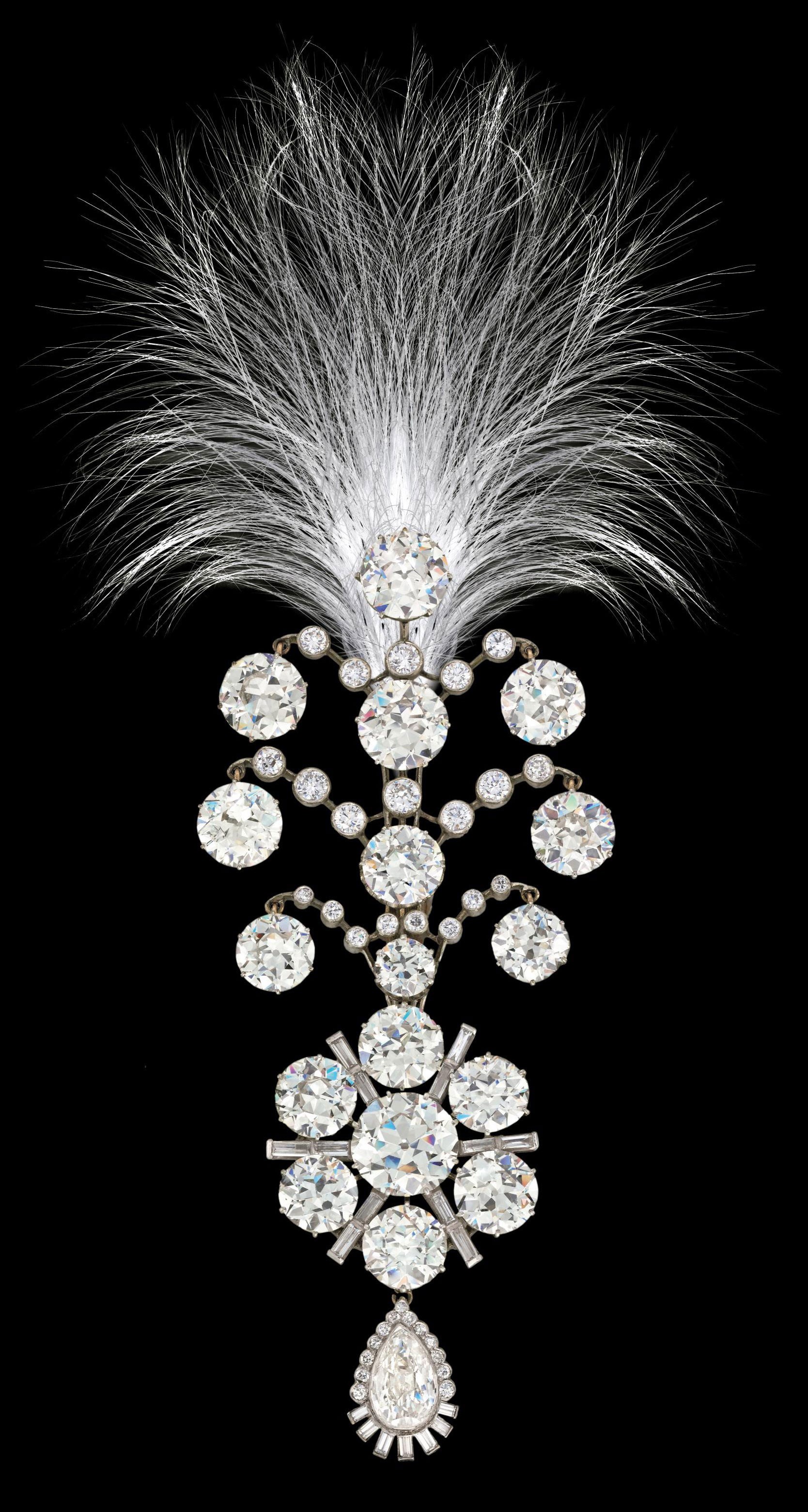 A MAGNIFICENT INDIAN SARPECH