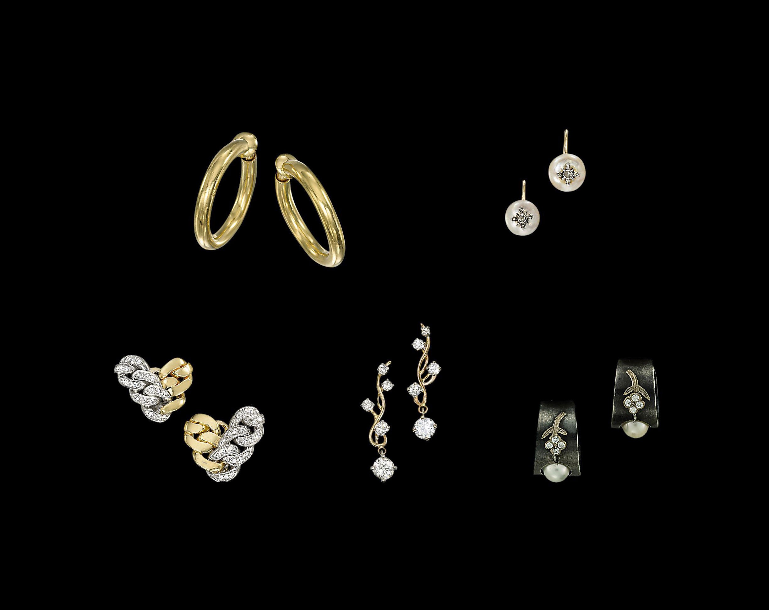 A GROUP OF EARRINGS