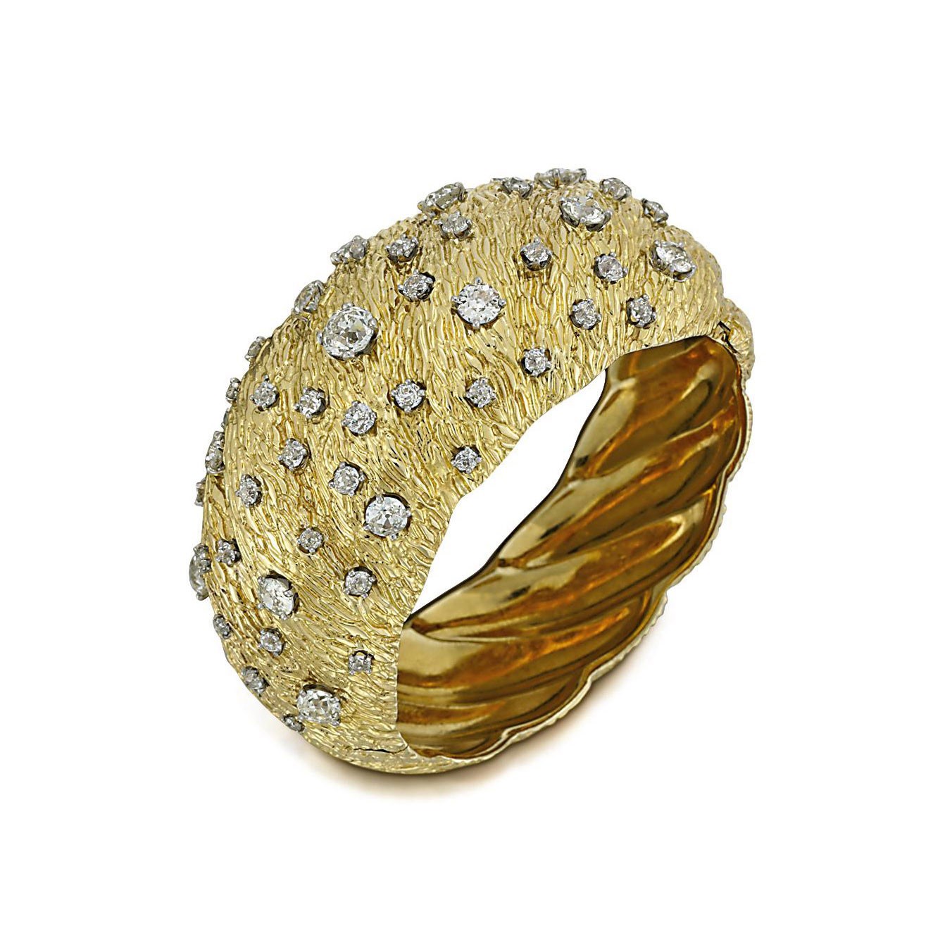 A DIAMOND-SET BANGLE