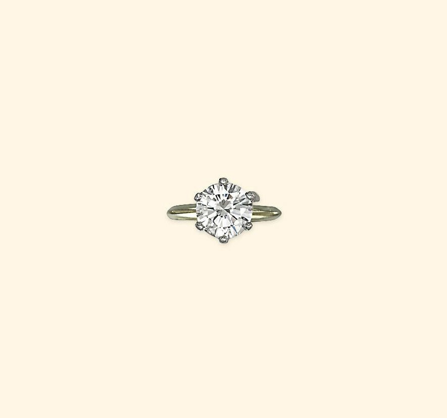 A DIAMOND SINGLE-STONE RING