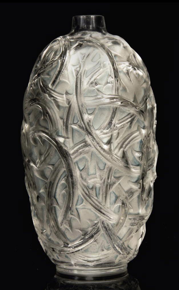 RONCE VASE, NO. 946