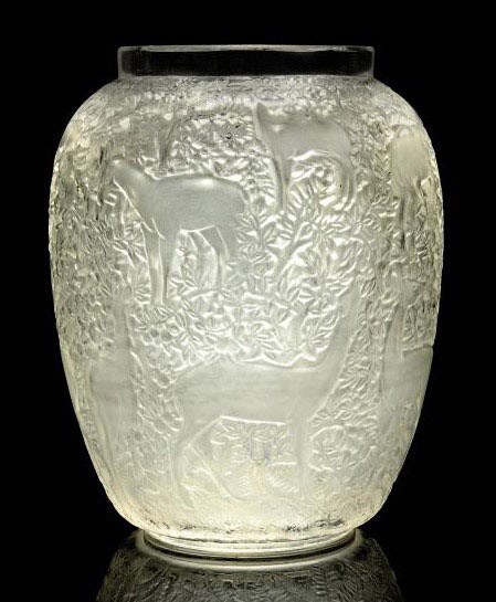 BICHES VASE, NO. 1082