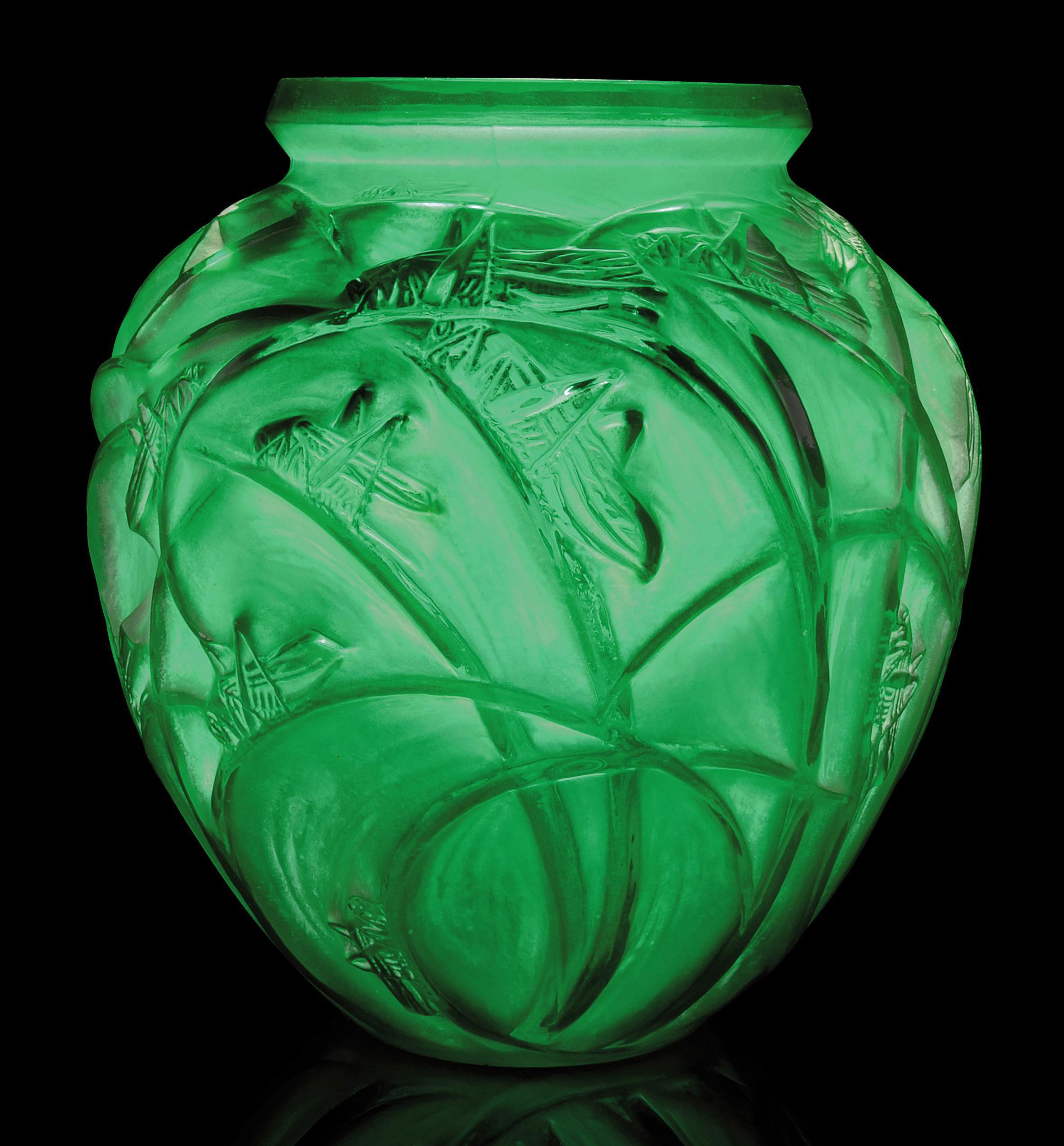 SAUTERELLES VASE, NO. 888