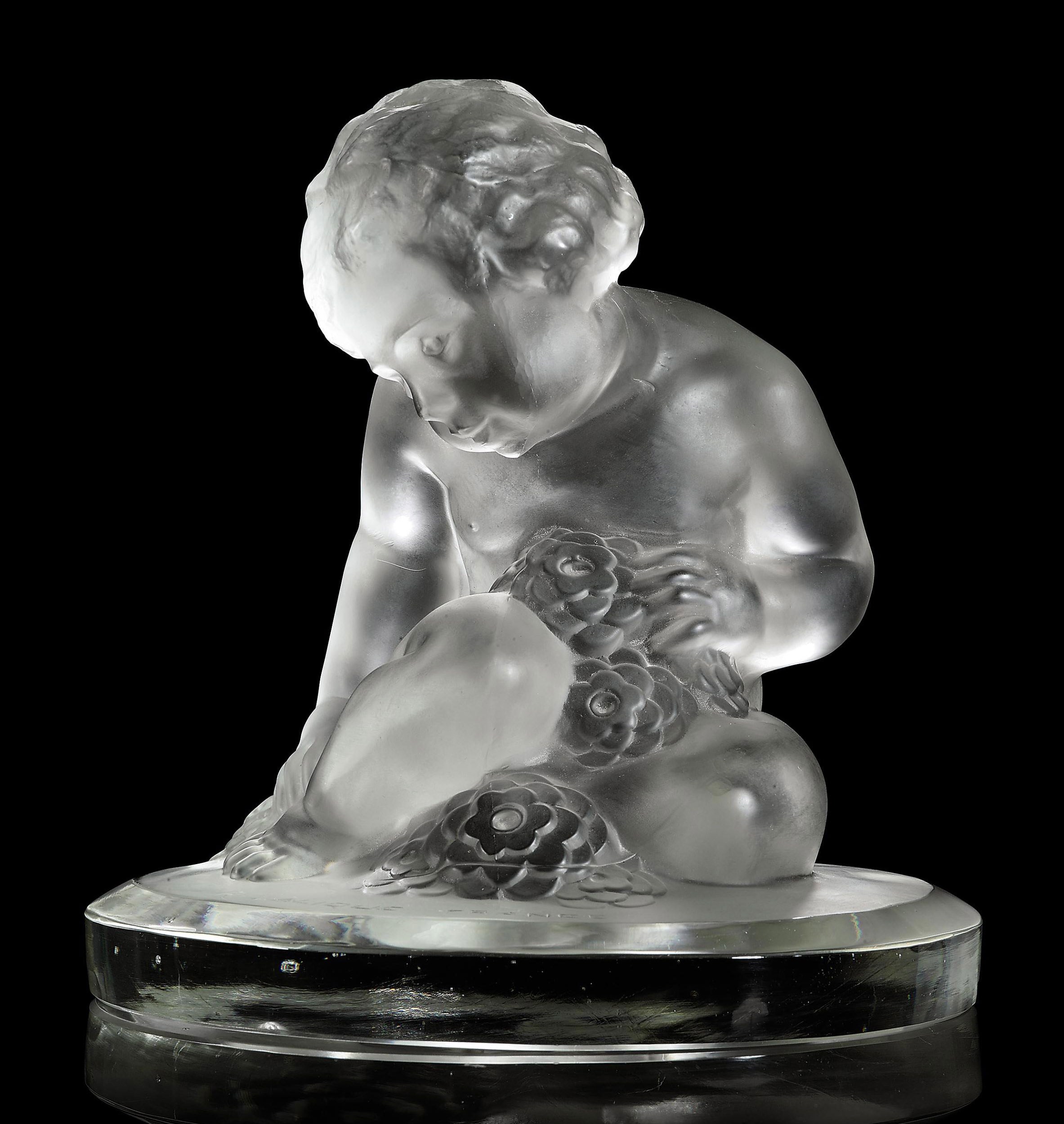 ENFANT STATUETTE, D