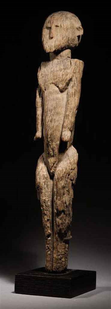 STATUE LOBI