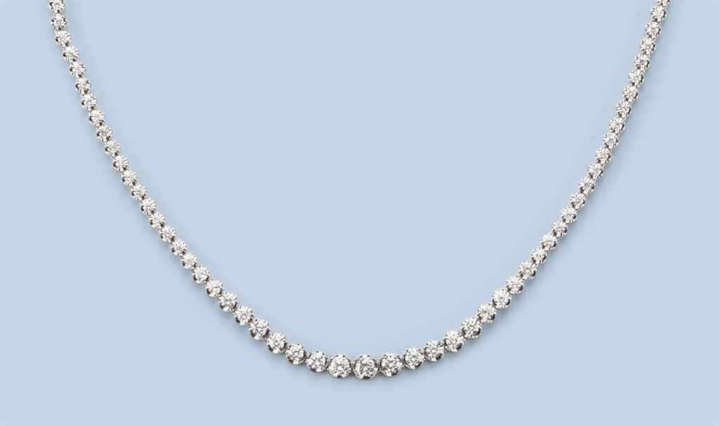 A DIAMOND RIVIÈRE NECKLACE