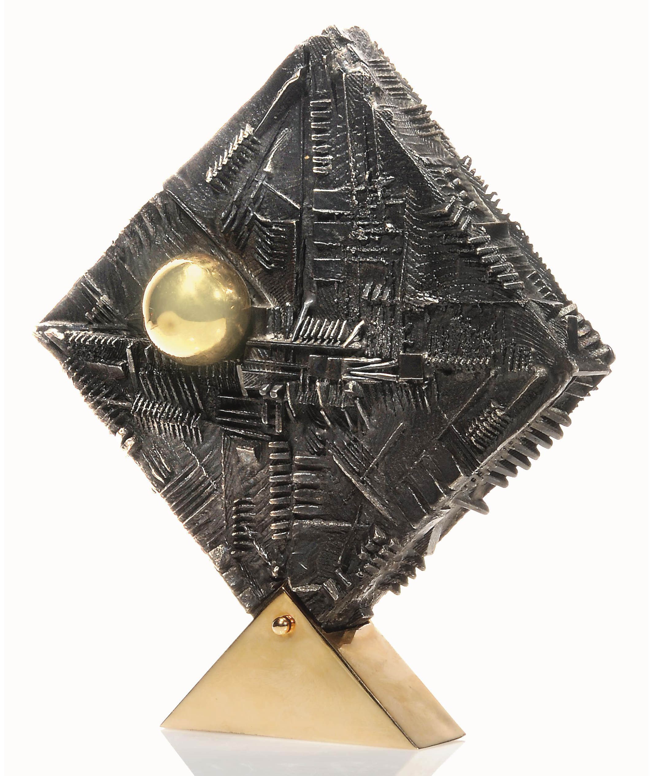 Arnaldo Pomodoro (b. 1926)