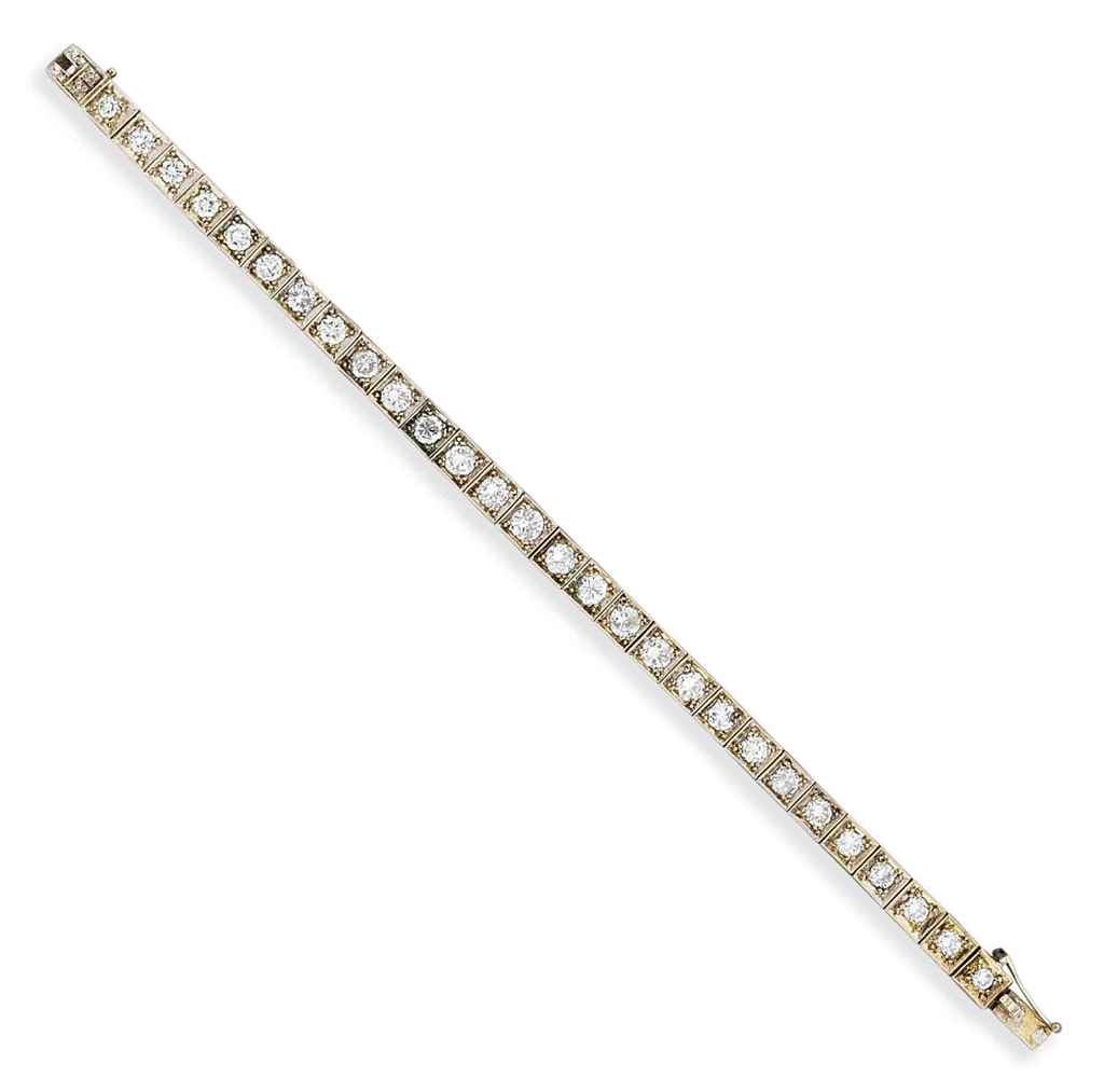 A diamond line bracelet