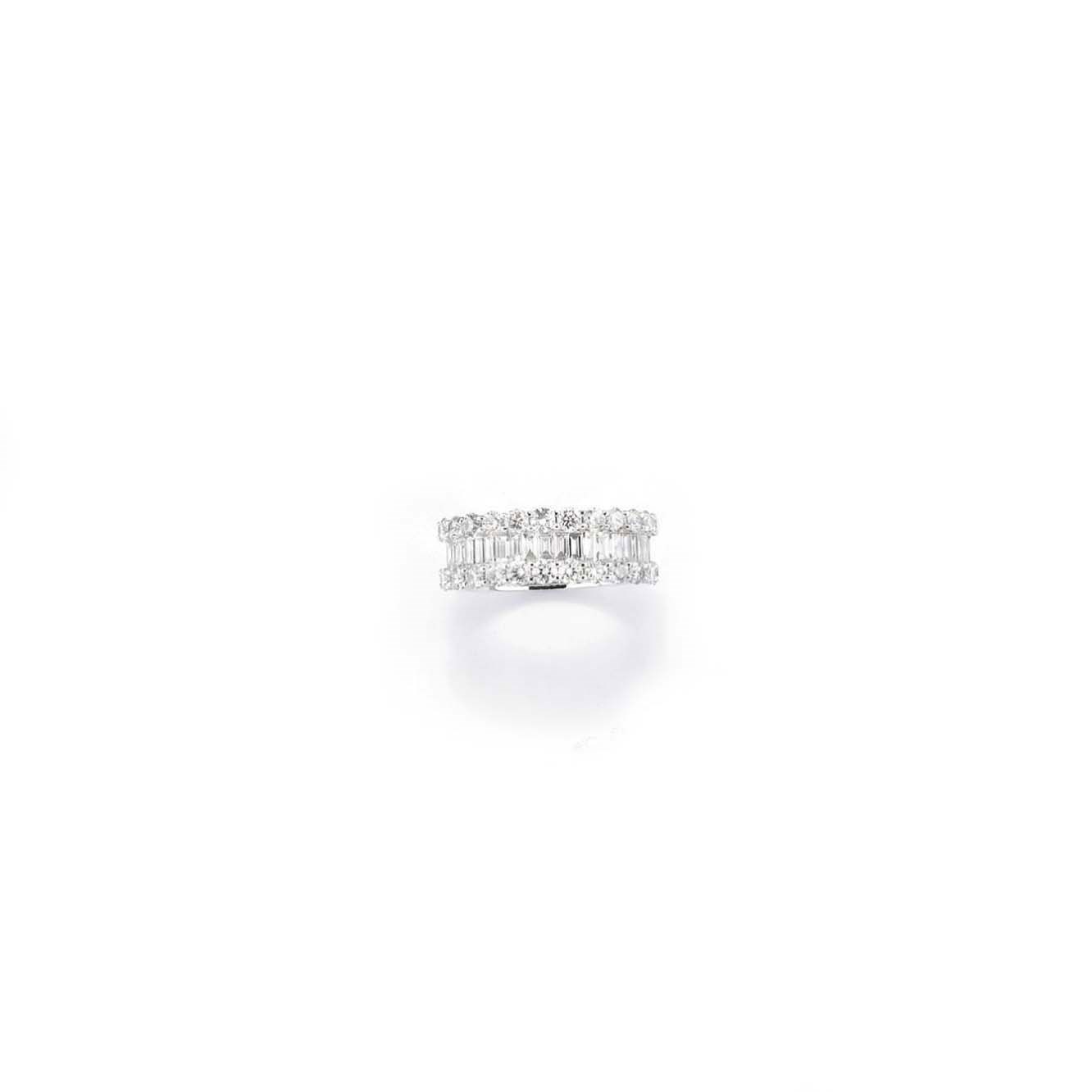ANELLO IN DIAMANTI