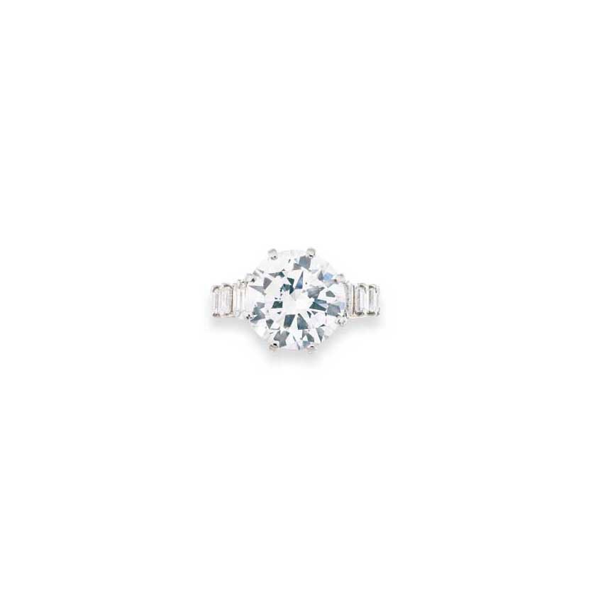A diamond single-stone ring
