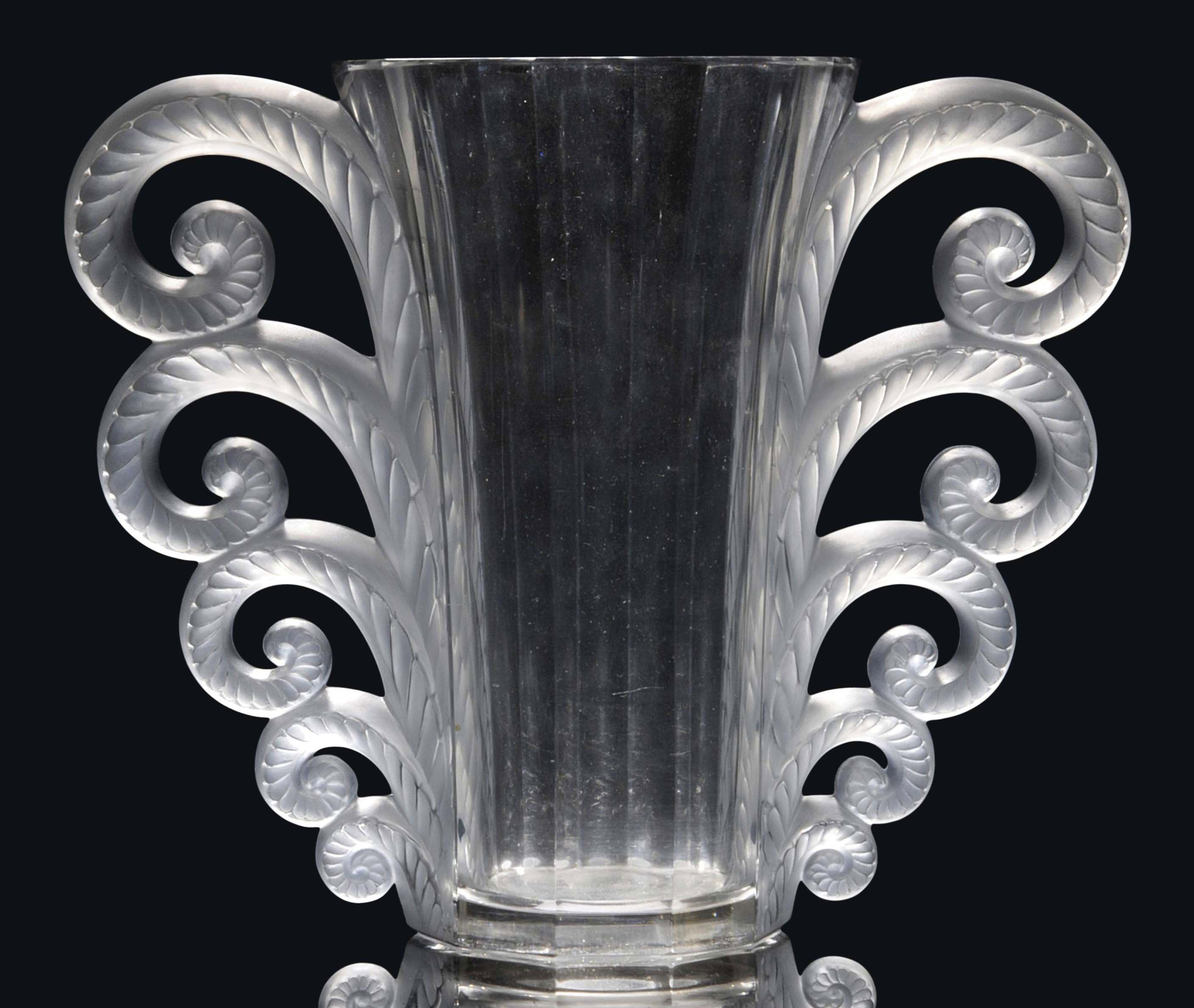 BEAUVAIS VASE, NO. 1069
