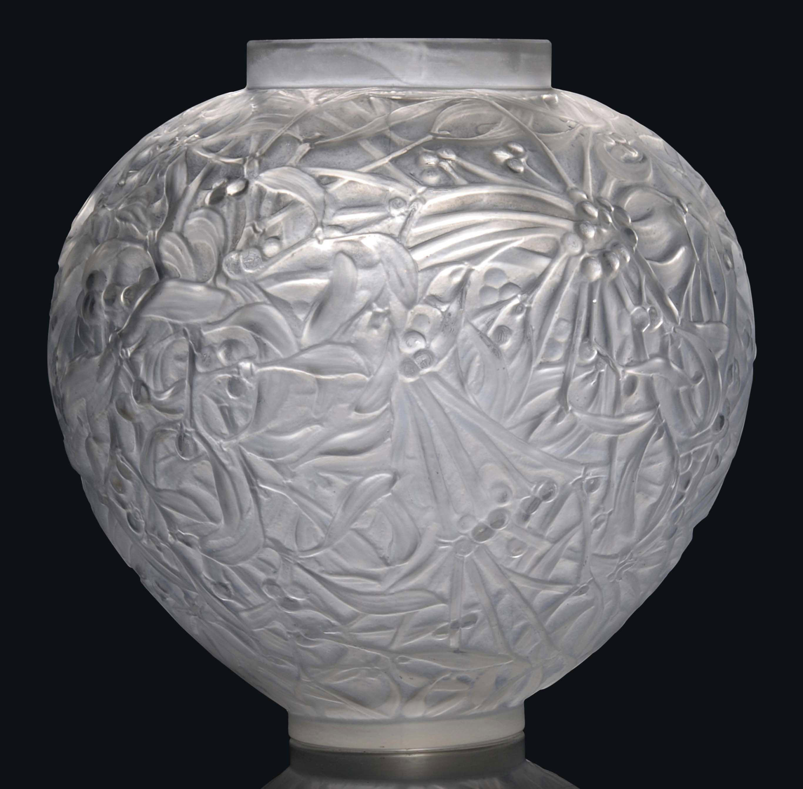 GUI VASE, NO. 948