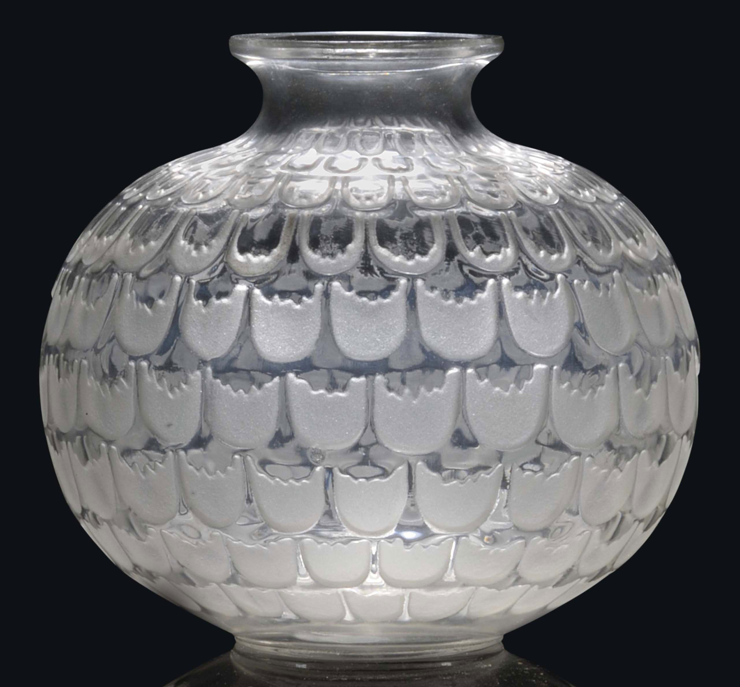 GRENADE VASE, NO. 1045