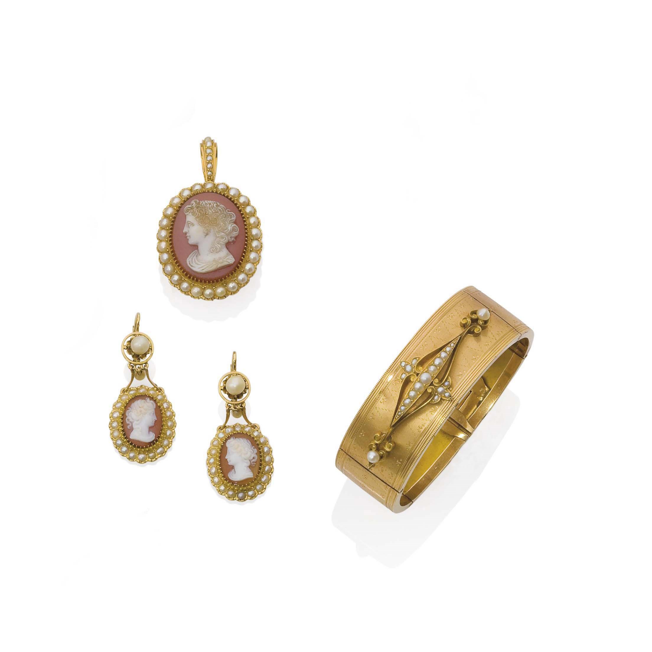 DEMI-PARURE AGATE ET PERLES