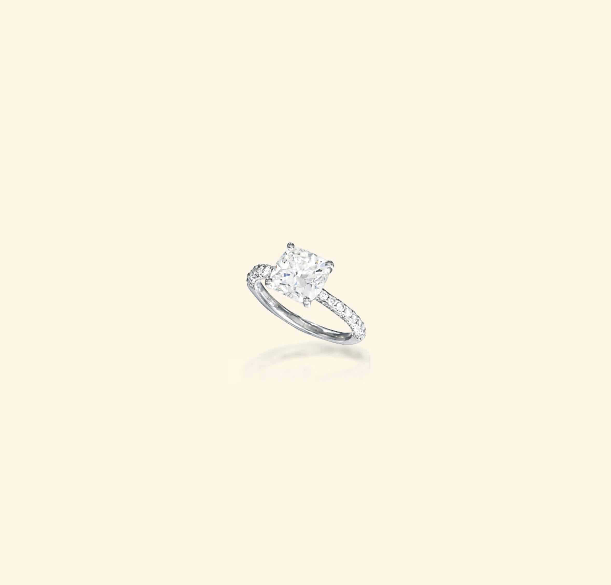 A DIAMOND SINGLE-STONE RING