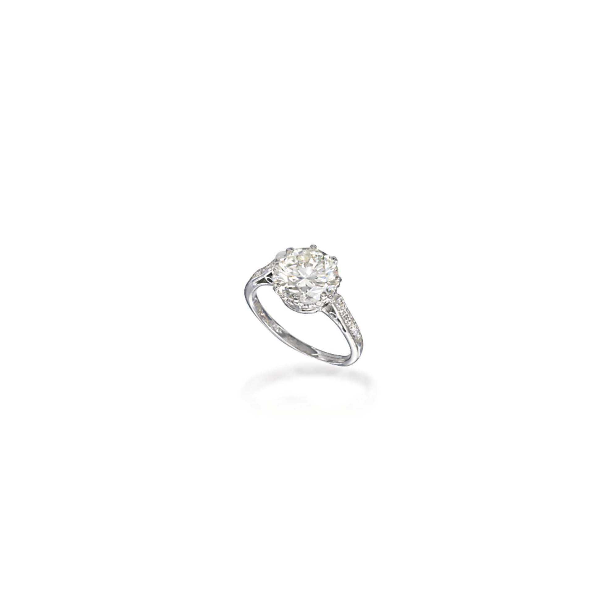 A DIAMOND SINGLE-STONE RING