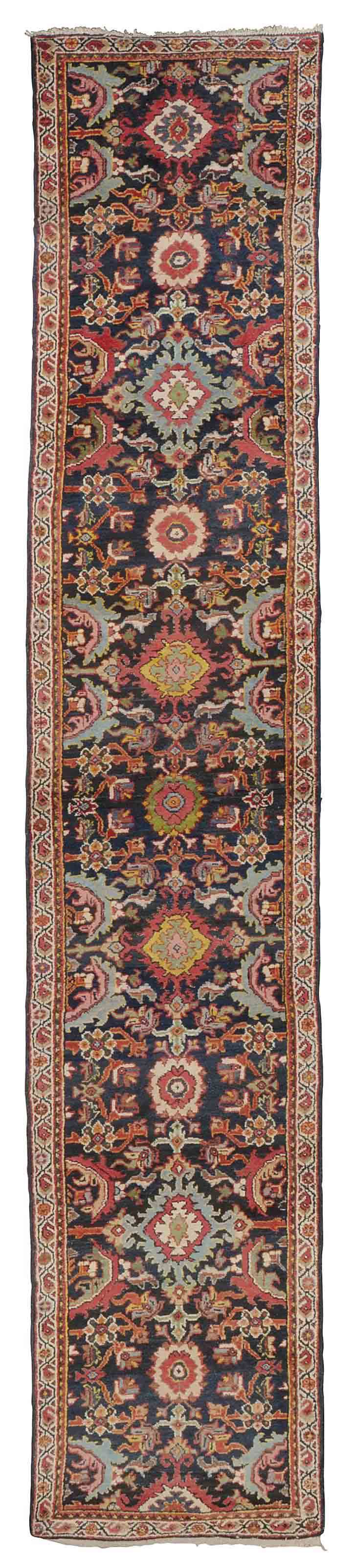An unusual Mahal runner