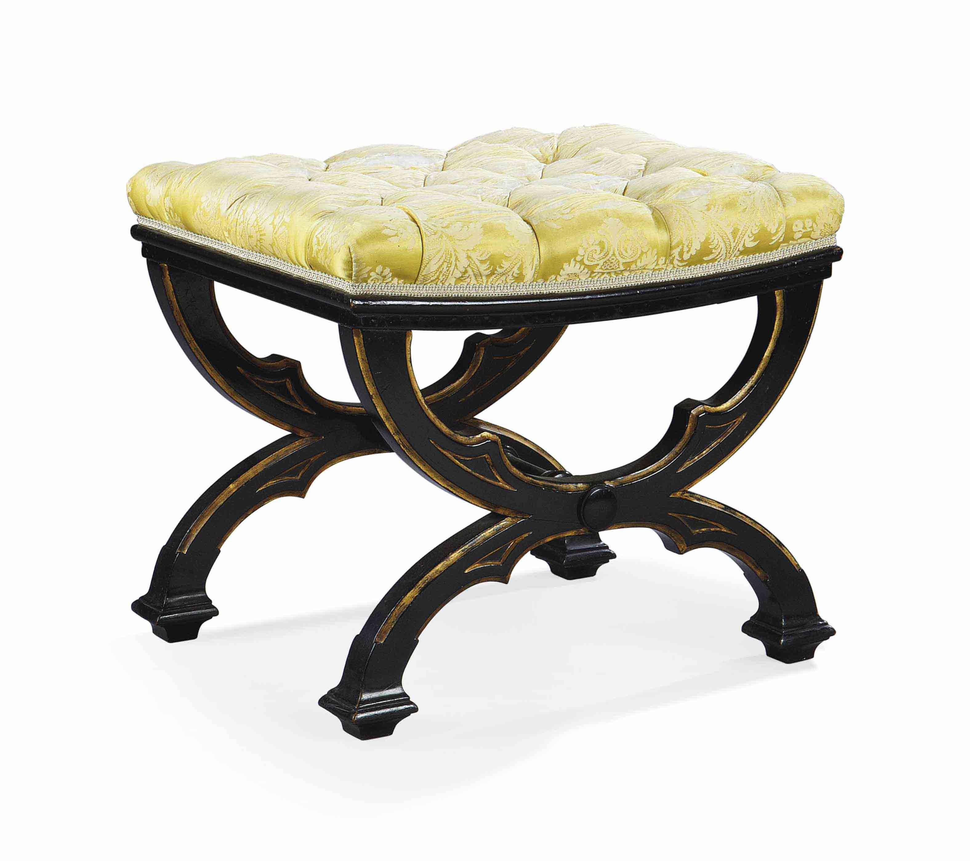 TABOURET DE STYLE NEOGOTHIQUE