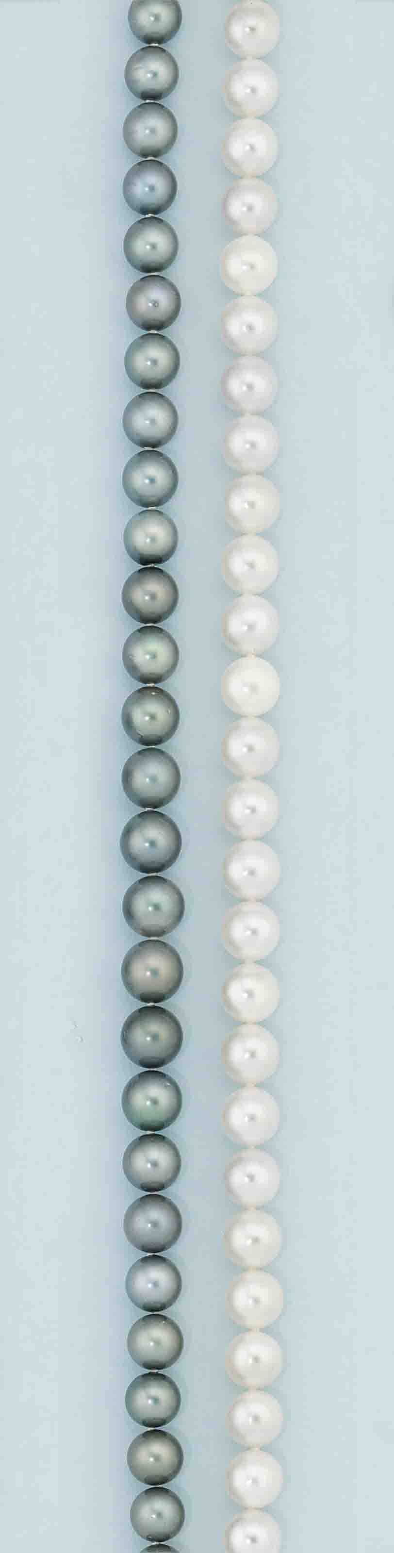 A cultured pearl necklace