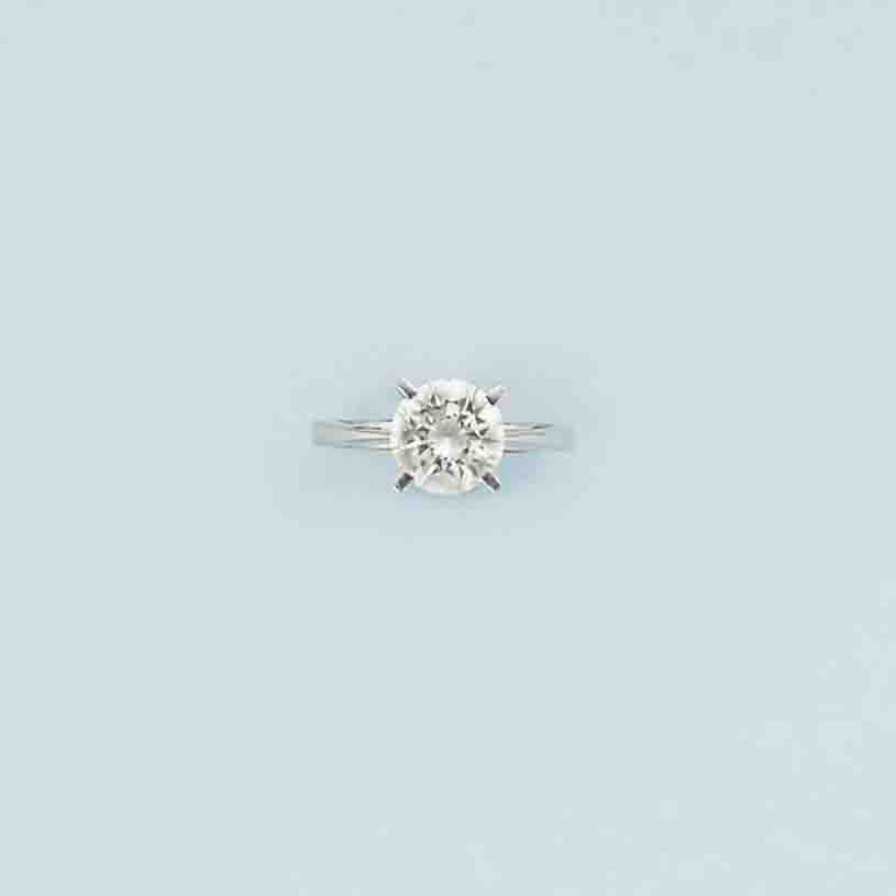 A diamond single stone ring
