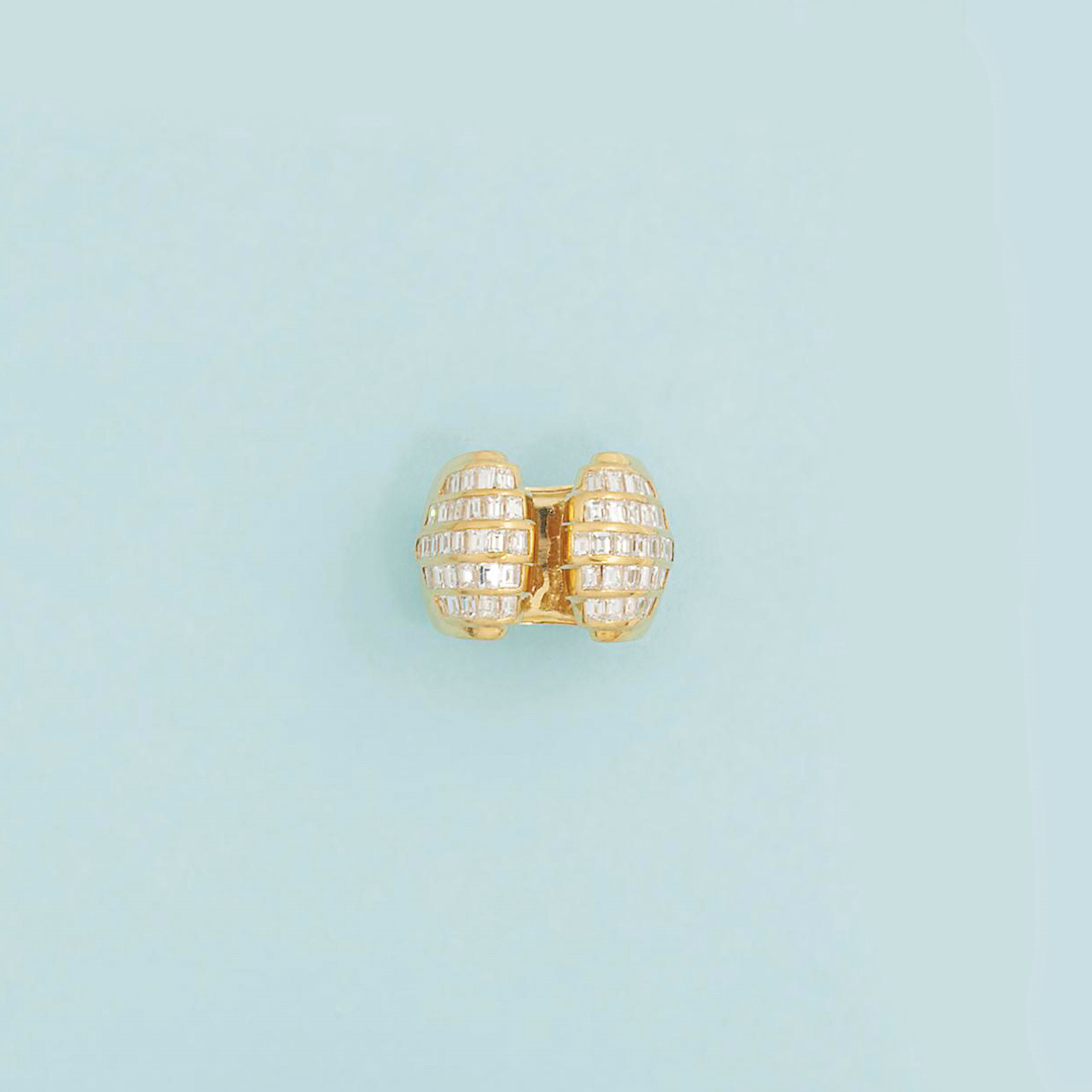 A diamond dress ring