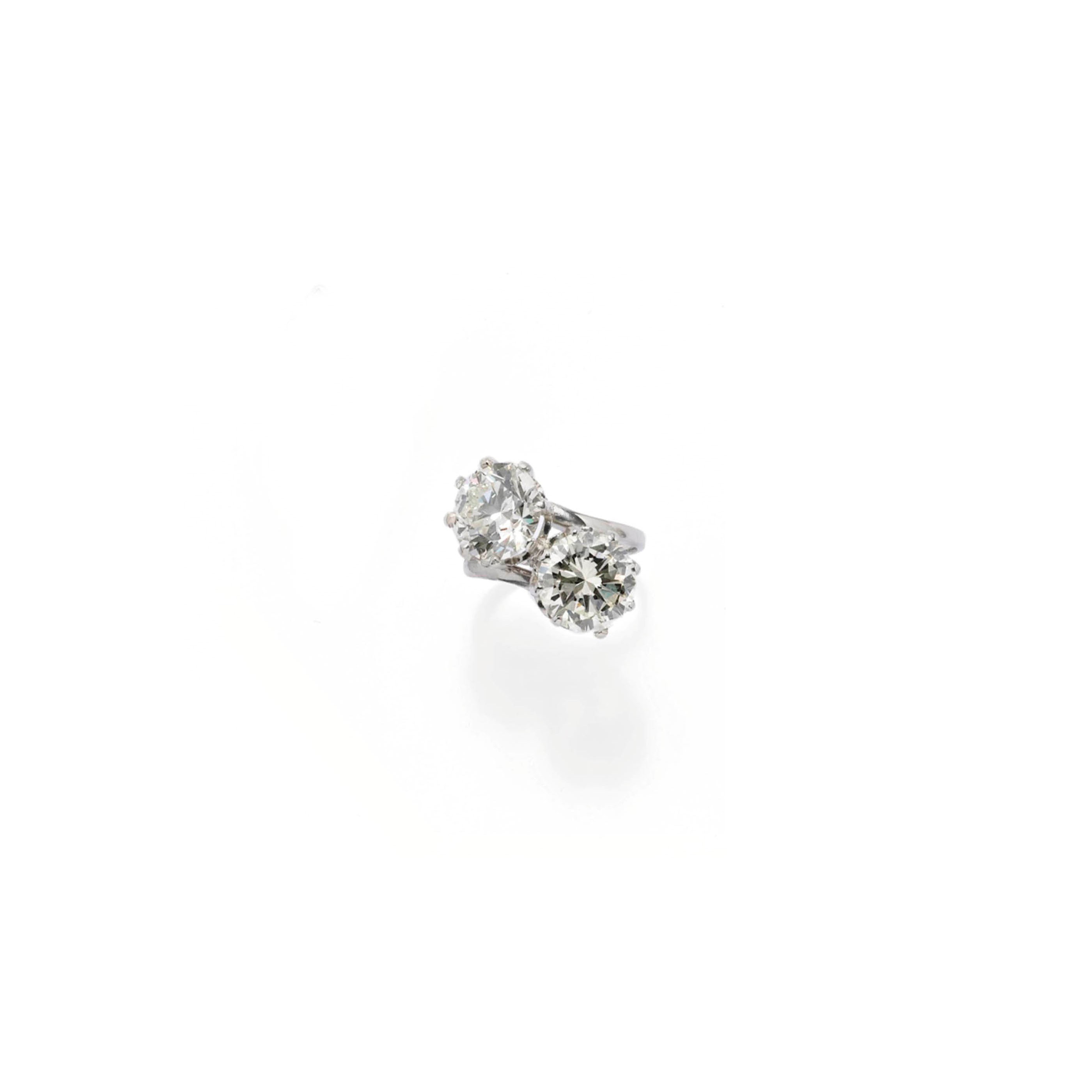ANELLO CON DUE BRILLANTI